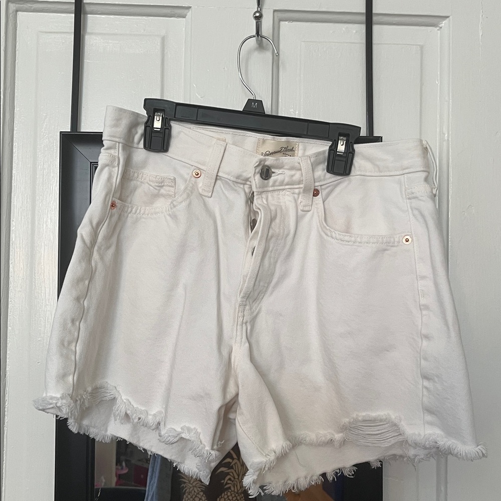 Women’s Mid-Rise 90s Baggy Denim Shorts